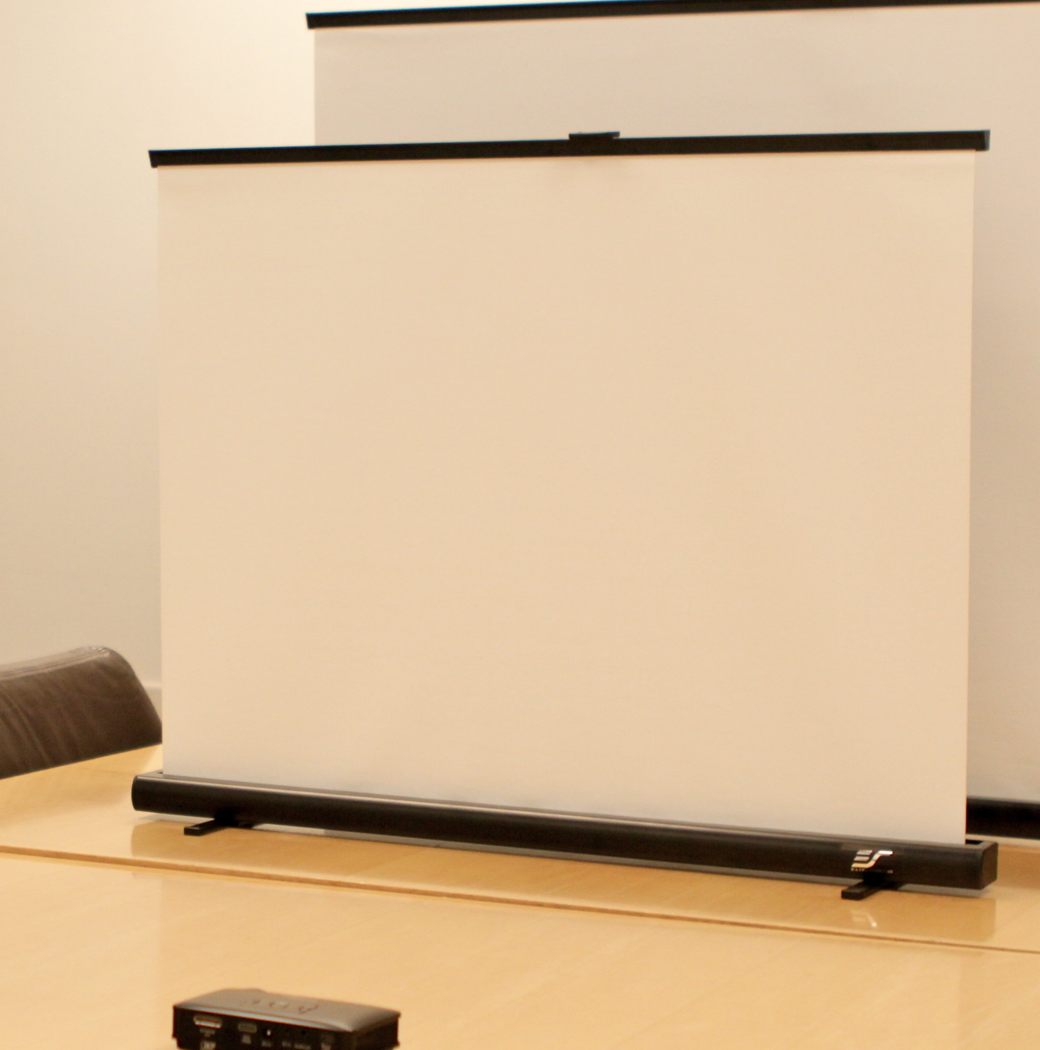 Portable store projector screen